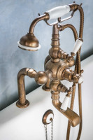 Termostatická vanová páková baterie se sprchovou hlavicí (montáž na zem)