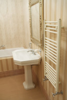 Koupelnový radiátor Laurens Classic - 600 x 950 mm, RAL 9003 Koupelnový radiátor Laurens Classic - 600 x 950 mm, RAL 9003